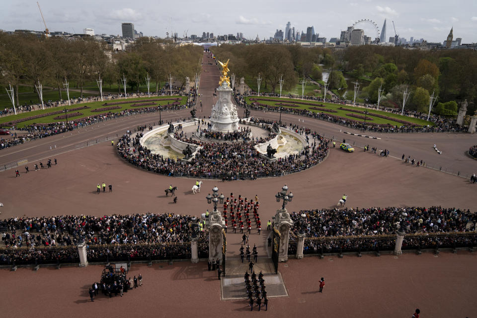 Scots Guards and troops from France's 1er Regiment de le Garde Republicaine partake in the Changing of the Guard ceremony at Buckingham Palace, to commemorate the 120th anniversary of the Entente Cordiale - the historic diplomatic agreement between Britain and France which laid the groundwork for their collaboration in both world wars, in London, Monday, April 8, 2024. France is the first non-Commonwealth country to take part in the Changing of the Guard. (Aaron Chown/PA via AP)