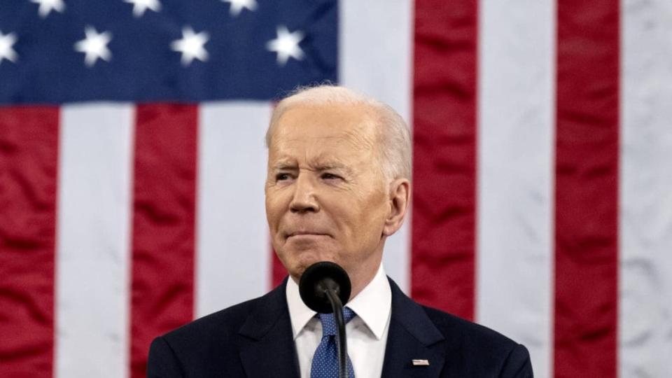 US President Joe Biden delivers the State of the Union address during a joint session of Congress in the U.S. Capitol House Chamber on March 1, 2022 in Washington, DC. During his first State of the Union address, President Joe Biden was expected to speak on his administration’s efforts to lead a global response to the Russian invasion of Ukraine, work to curb inflation, and bring the country out of the COVID-19 pandemic. (Photo by Saul Loeb – Pool/Getty Images)