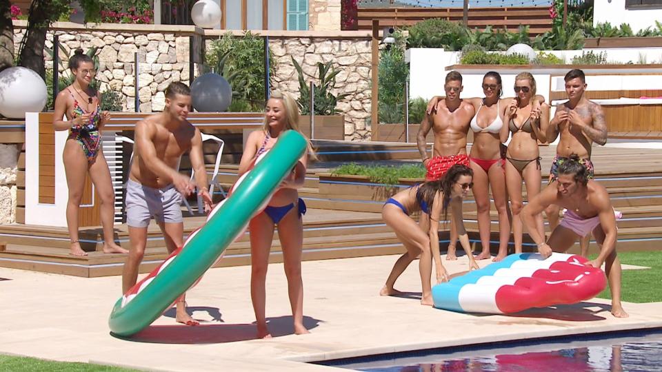 <h1 class="title">Why the Hell Don’t the <em>Love Island</em> Contestants Ever Wear Sunscreen?</h1><cite class="credit">Shutterstock</cite>