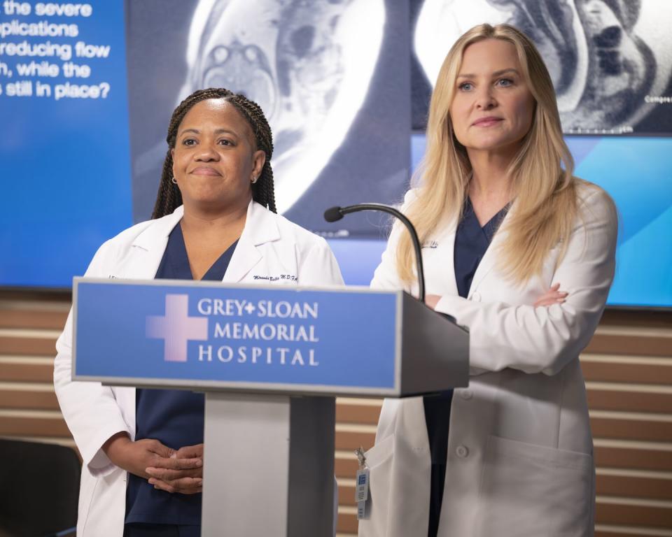 chandra wilson, jessica capshaw, grey's anatomy