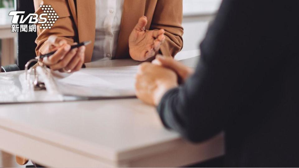 原PO分享之前帶過的一個新人常常開口閉口就是「媽媽」。（示意圖／shutterstock達志影像）