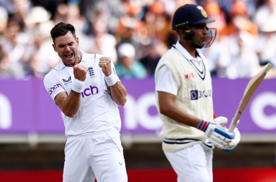 Podcast presenter Jimmy Anderson doing his day job (James Marsh/Shutterstock)