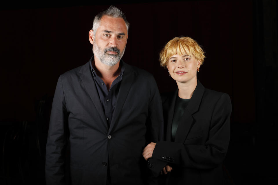 Jessie Buckley poses with Men director Alex Garland. (Getty Images for IMDb)