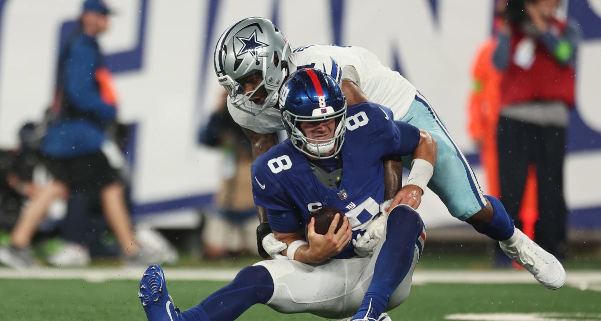 How Cowboys defense dominated Giants in 40-0 shutout: Takeaways, reaction  and highlights - The Athletic