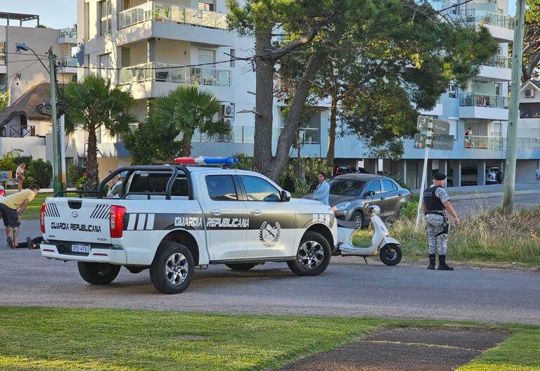 La Guardia Republicana fue desplegada en el balneario del este uruguayo. (Foto: Ricardo Figueredo/El País, GDA)