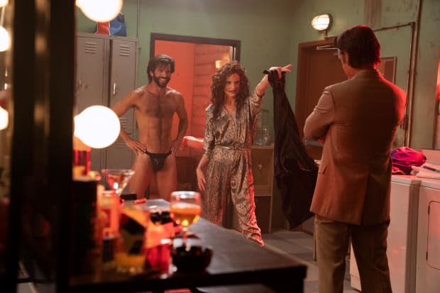 Denise (Juliette Lewis, center) unveils her 'gamechanging' breakaway pants idea to Nick, with dancer Richie (Michael Graceffa, left) as guinea pig.<p>Photo: Erin Simkin/Courtesy of Hulu</p>