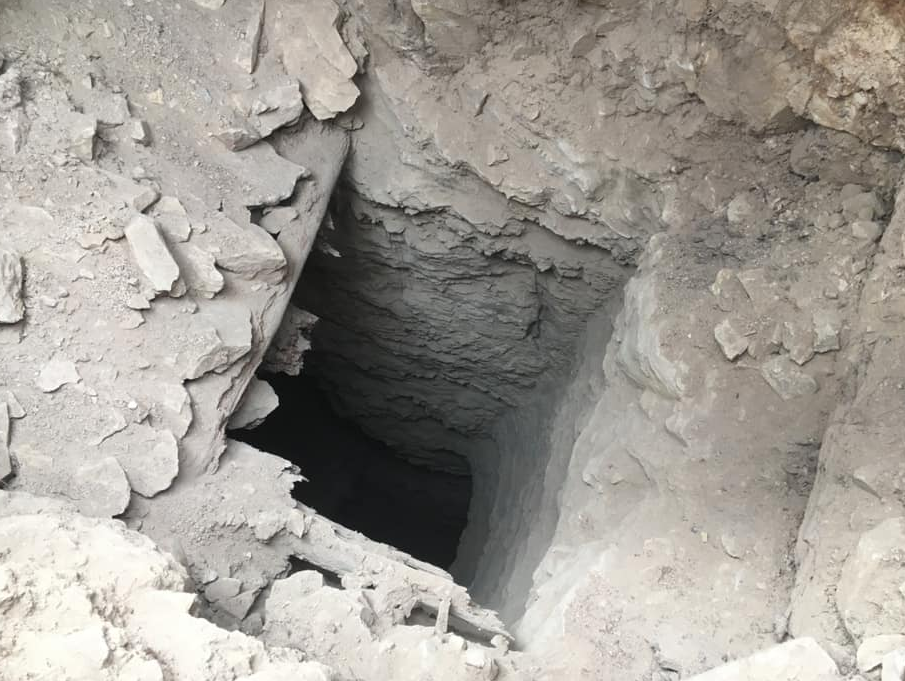 The hole made way to a channel leading deep into the ground. Source: Facebook/<span>Gary Mackinnon</span>