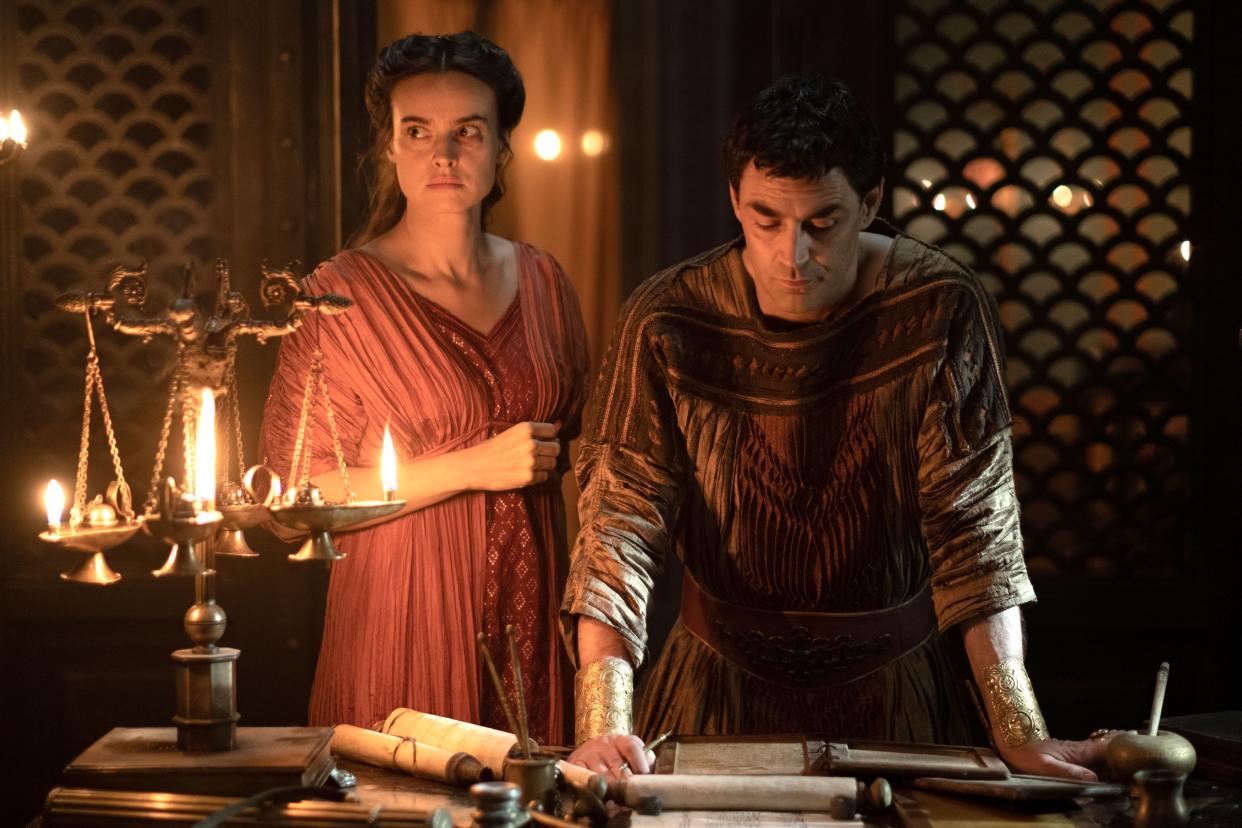  Domina season 2 again stars Kasia Smutniak and Matthew McNulty who return as Livia Drusilla and Gaius. 