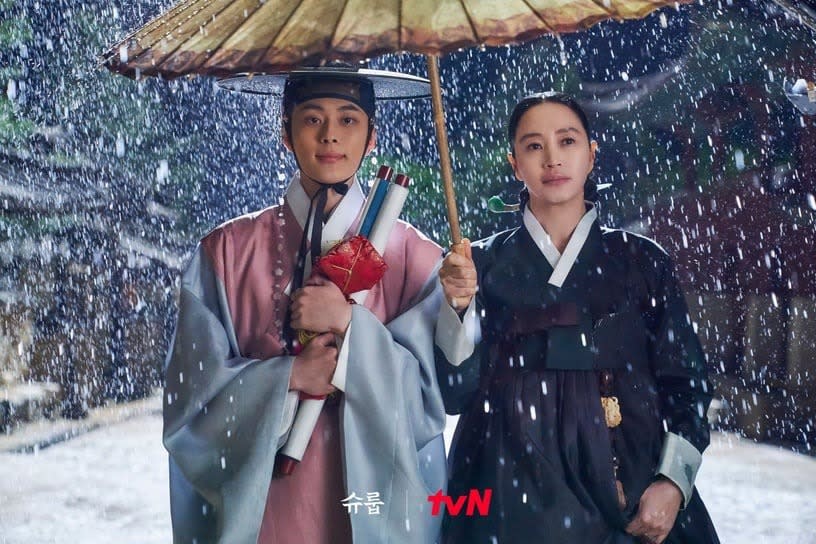 圖片來源：tvN《王后傘下》