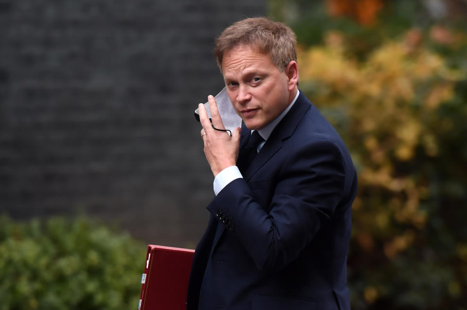 LONDON, ENGLAND - DECEMBER 08: Secretary of State for Transport Grant Shapps arrives at 10 Downing Street on December 8, 2021 in London, England. British Prime Minister Boris Johnson is facing accusations of lying after senior Downing Street officials were filmed joking about a lockdown Christmas party that they had previously insisted did not take place. Johnson will face questions in parliament later today at Prime Minister's Questions. (Photo by Chris J Ratcliffe/Getty Images)