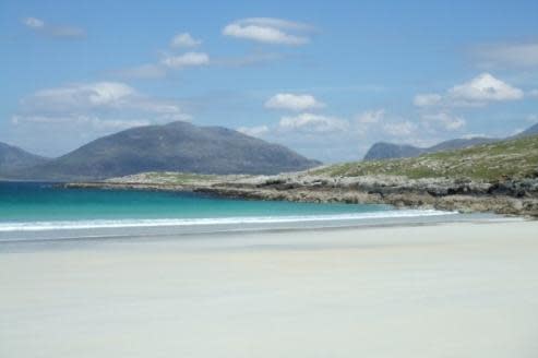 Thailand used a photo of the Isle of Berneray (Isle of Berneray)