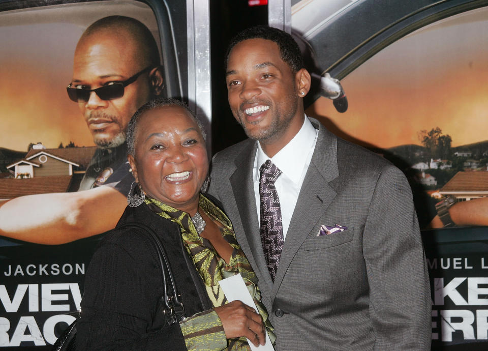 NEW YORK - SEPTEMBER 15: Actor Will Smith and his mom Carolyn Smith attend the premiere of 