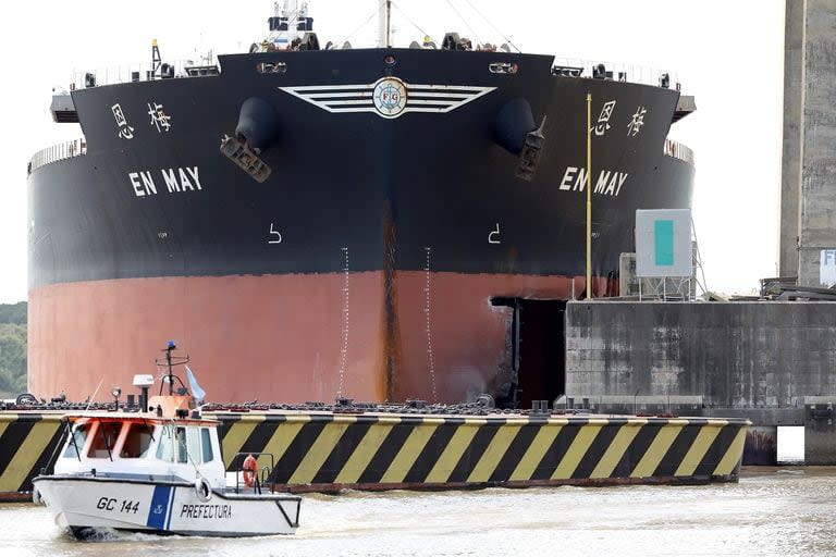 El tránsito fluvial fue temporalmente suspendido