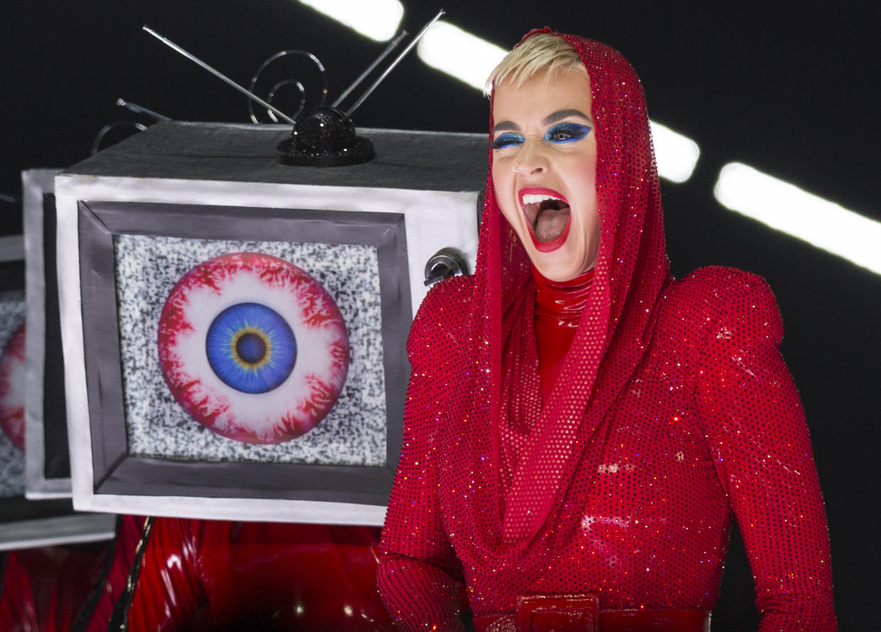 Katy Perry performs on stage at the “Witness: The Tour” concert at the Staples Center in Los Angeles. (Photo by Willy Sanjuan/Invision/AP)