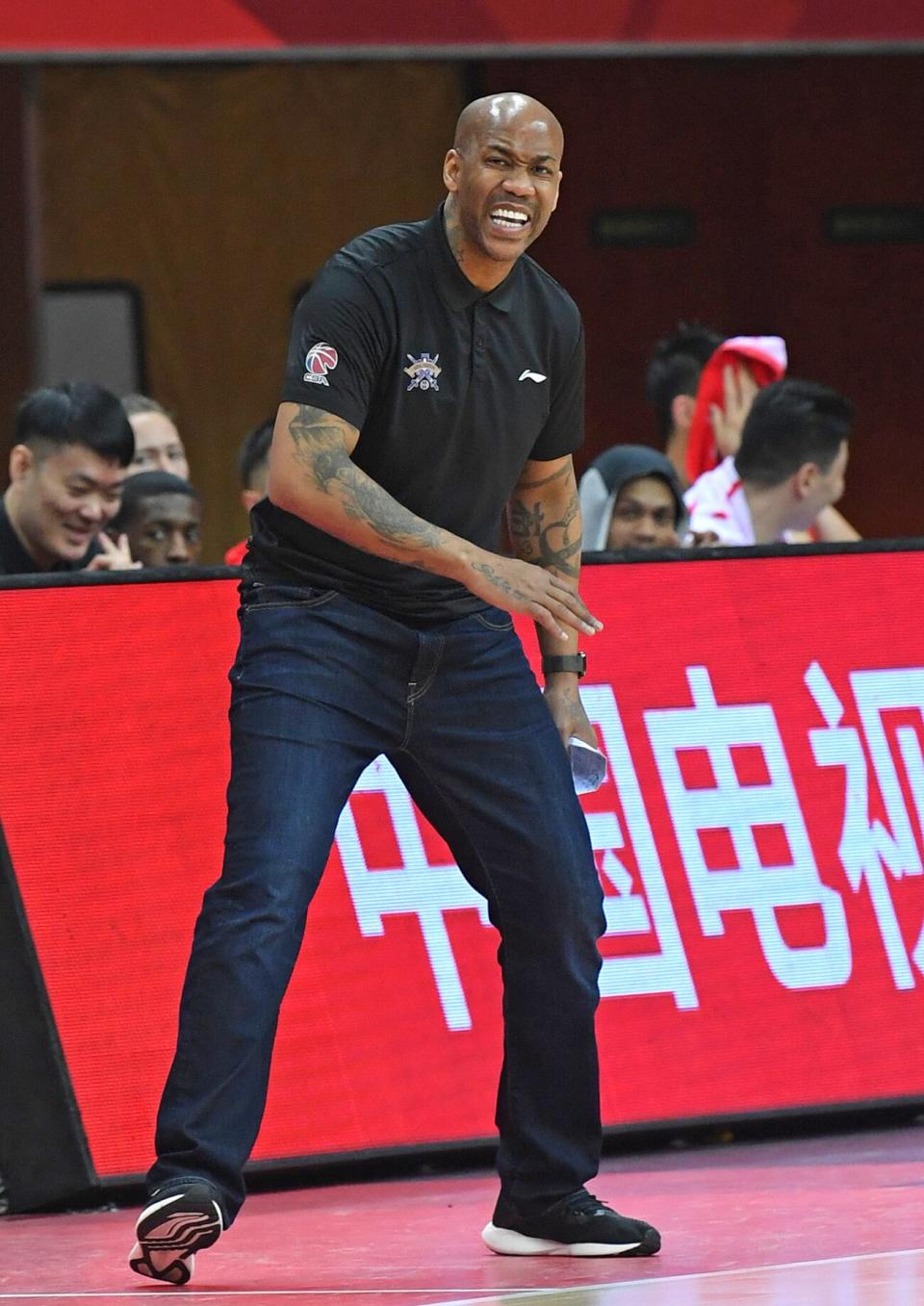 Head coach of Beijing Royal Fighters Stephon Marbury instructs during the 54th round match between Jiangsu Dragons and Beijing Royal Fighters at the 2020-2021 season of the Chinese Basketball Association CBA league in Zhuji, east China's Zhejiang Province, April 8, 2021