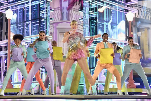 <p>Kevin Mazur/Getty</p> Taylor Swift at the 2019 Billboard Music Awards