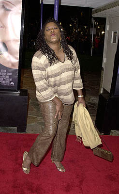 Smoochin' Loretta Devine at the Westwood premiere of Paramount's What Women Want