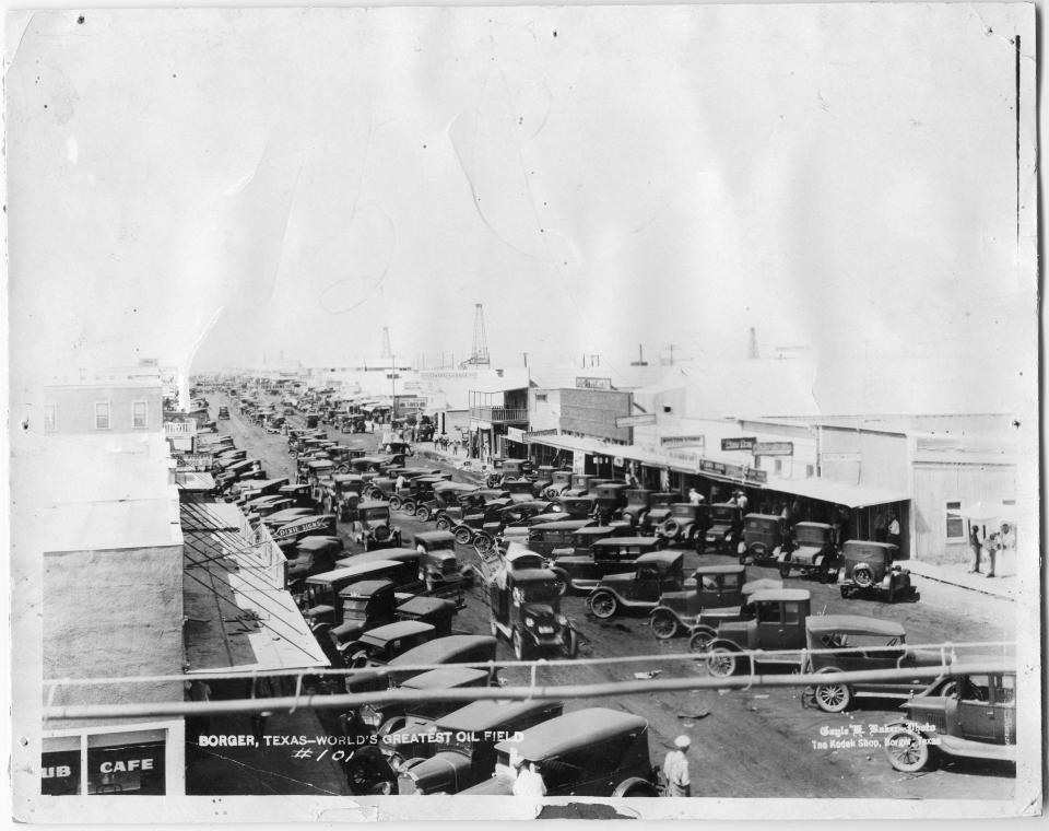 Borger, Texas circa 1930. Notice dirt streets.