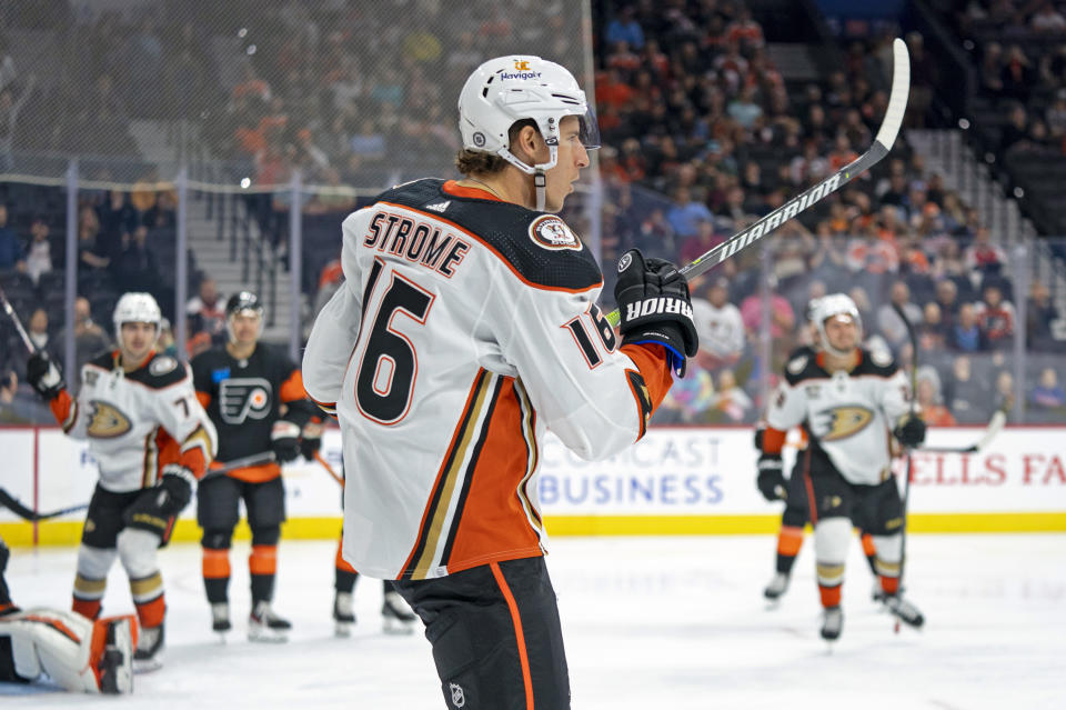 Anaheim Ducks' Ryan Strome, center, celebrates his goal during the first period of an NHL hockey game against the Philadelphia Flyers, Saturday, Oct. 28, 2023, in Philadelphia. (AP Photo/Chris Szagola)