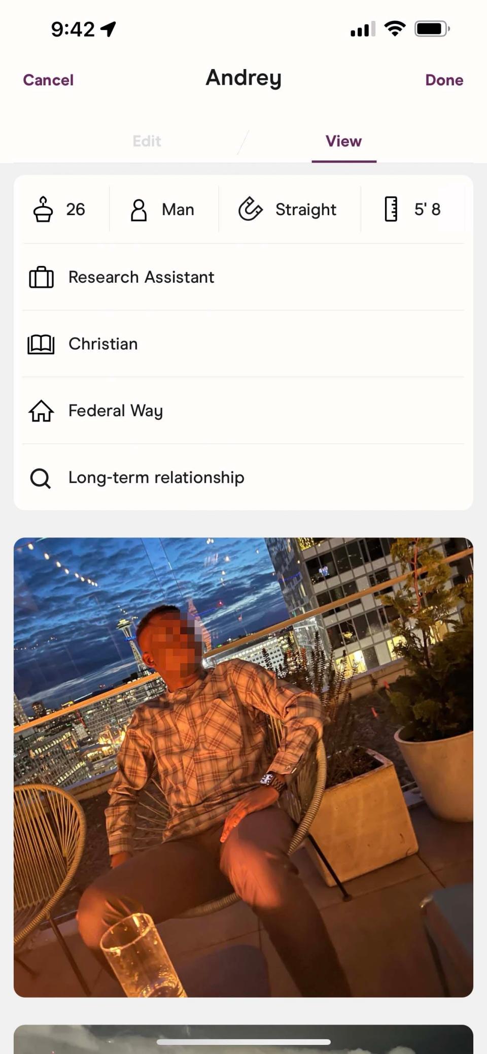 Andrey submitted his Hinge profile to Insider's Dating App Clinic.