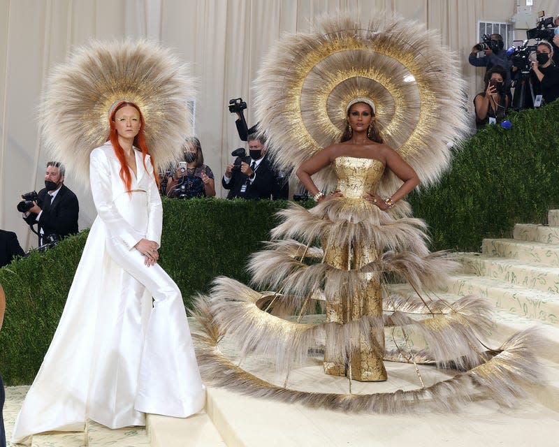 Designer Harris Reed, left, and Iman attend the 2021 Met Gala benefit “In America: A Lexicon of Fashion” at Metropolitan Museum of Art on September 13, 2021 in New York City. - Photo: Taylor Hill/WireImage (Getty Images)