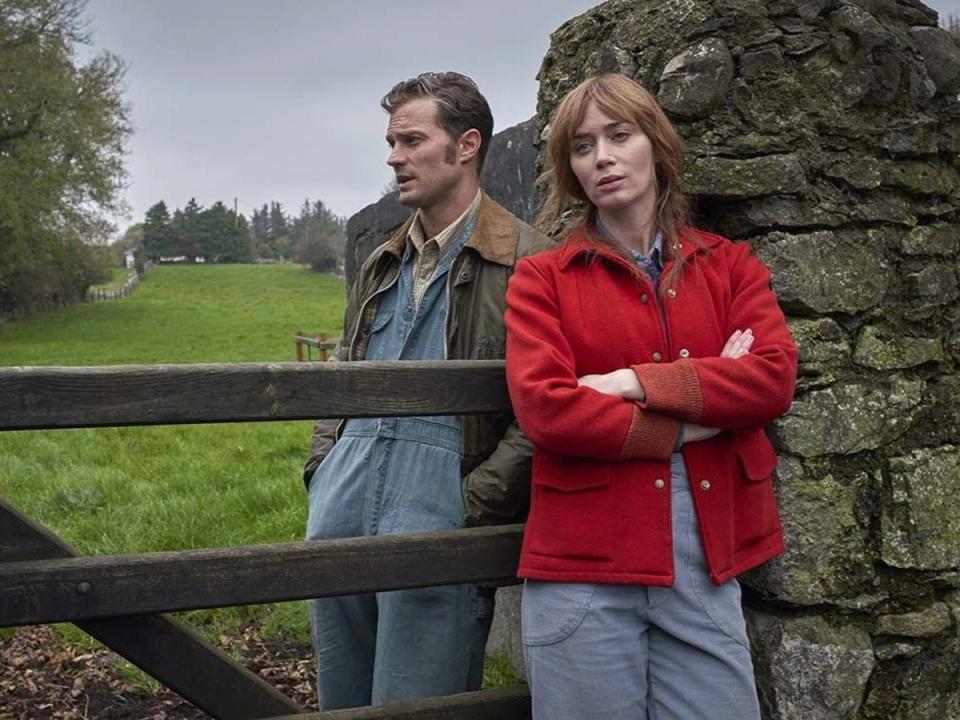 Jamie Dornan y Emily Blunt en ‘Wild Mountain Thyme’ (Lionsgate)