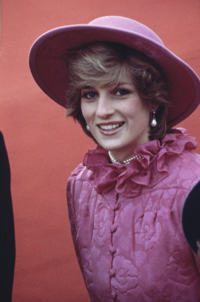 Diana, Princess of Wales (1961 - 1997) at Westminster Pier ready to greet Queen Beatrix of the Netherlands as she arrives on her state visit, London, 16th November 1982. (Photo by Jayne Fincher/Princess Diana Archive/Hulton Archive/Getty Images)