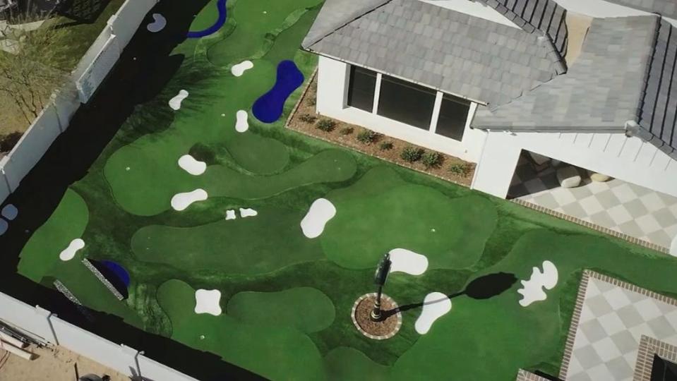 Masters backyard putt-putt