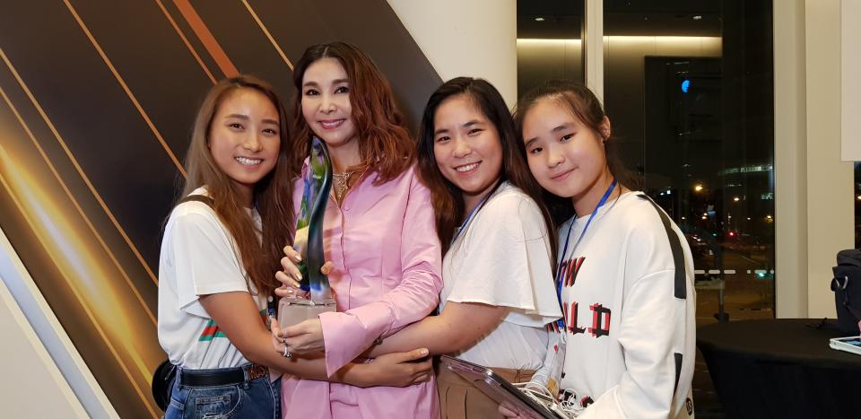 Chen Xiuhuan and her daughters, Shanisse, Shalynn and Shavinne. (PHOTO: Flora Yeo/Yahoo Lifestyle Singapore)