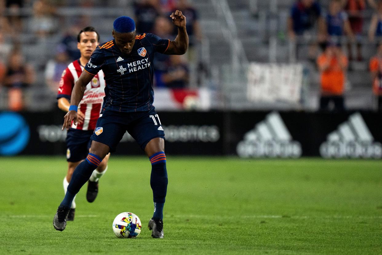 FC Cincinnati forward Sergio Santos Gomez (11) handles the ball in the first half of the MLS friendly match between FC Cincinnati and Club Deportivo Guadalajara at TQL Stadium in Cincinnati on Wednesday, Sept. 21, 2022. 