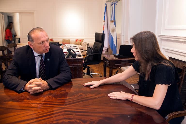 La ministra de Seguridad nacional, Sabina Frederic, con su par de la provincia de Buenos Aires, Sergio Berni