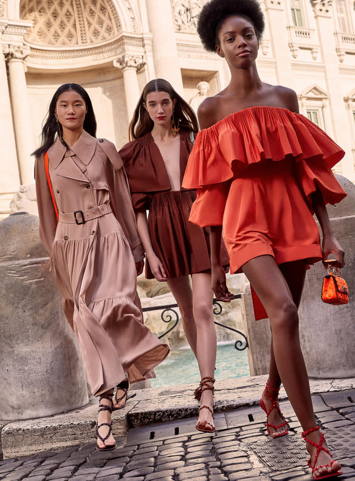 <p>All clothing, Valentino. All accessories,&nbsp;Valentino Garavani. Photography: Franco Pagetti</p>