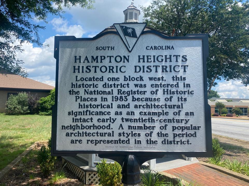 The marker for the Hampton Heights Historic District.