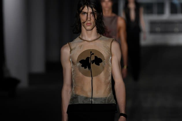 Ludovic de Saint Sernin Fall 2024 Ready-to-Wear: Robert Mapplethorpe for  the Next Gen