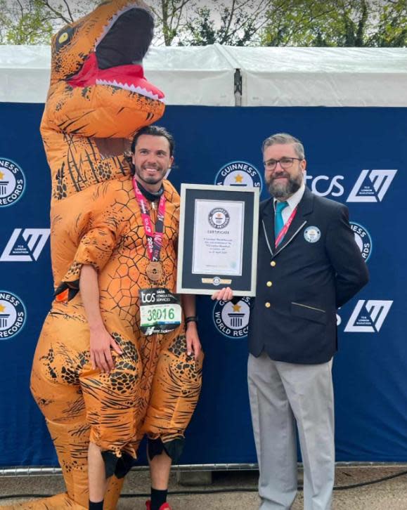 Echo: Wow - Lee Baynton sets new world record