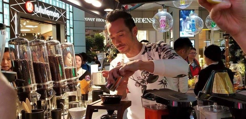 Due to Covid-19 outbreak, Hong Kong actor Moses Chan's cafe business at Tsim Sha Tsui has been affected leading him to discuss with his landlord to reduce its rental. — Photo via Facebook/ Moses Chan