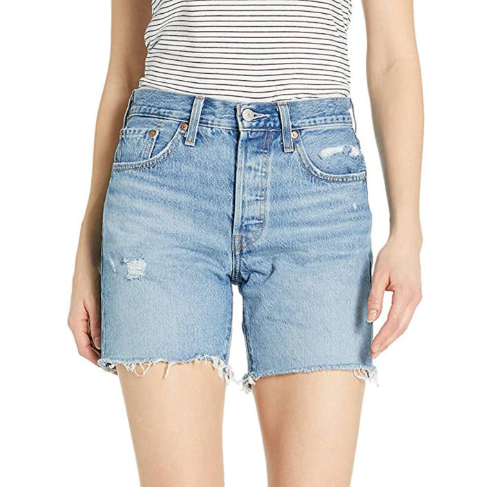 Levi&#39;s Premium 501 Mid Thigh Short