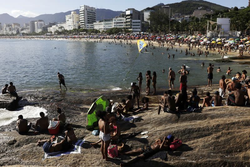 FILE PHOTO: Outbreak of the coronavirus disease (COVID-19) in Rio de Janeiro