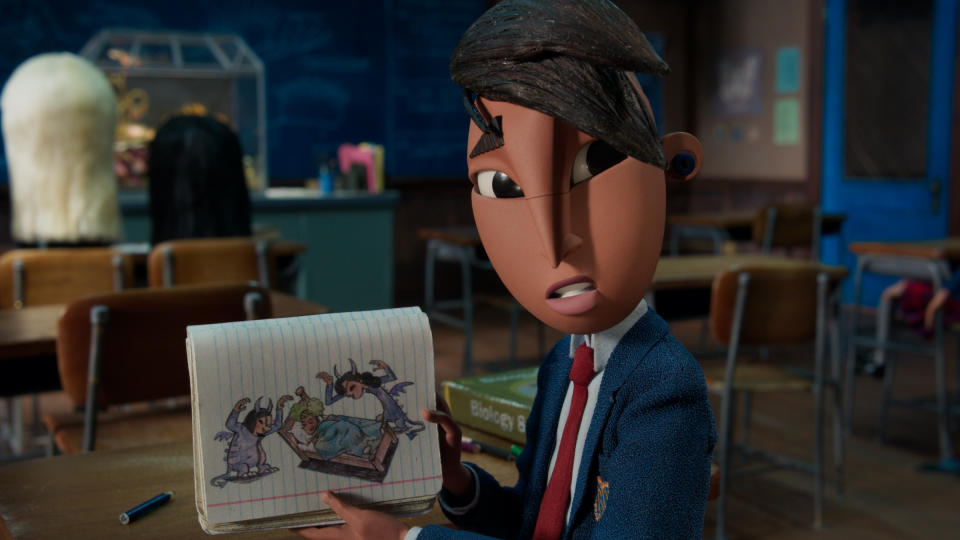 Raúl (voiced by Sam Zelaya) shows Kat a sketch he drew of her.<span class="copyright">Courtesy of Netflix</span>