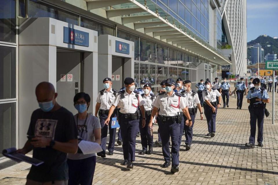 報道指，習近平伉儷來港行程部署，將於明天下午乘坐高鐵由深圳抵港。(資料圖片)