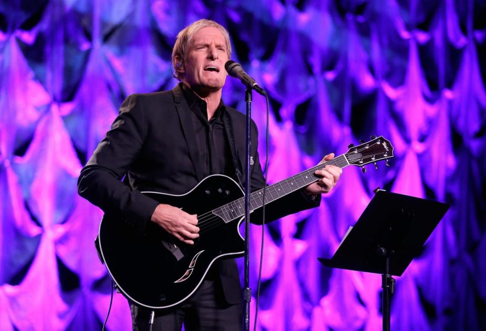 Michael Bolton performing at UNICEF’s Audrey Hepburn Society Ball in 2017 (Bob Levey/Getty Images for UNICEF)