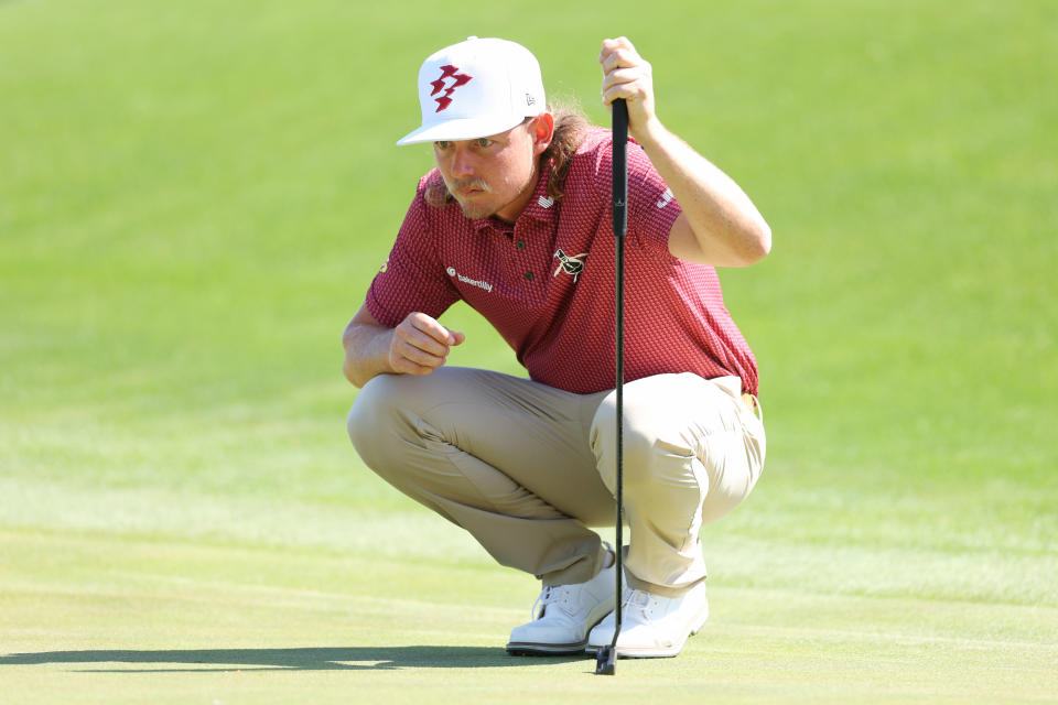 AUGUSTA, GEORGIA - APRIL 14: Cameron Smith of Australia lines up a putt on the eighth green during the final round of the 2024 Masters Tournament at Augusta National Golf Club on April 14, 2024 in Augusta, Georgia. (Photo by Andrew Redington/Getty Images)