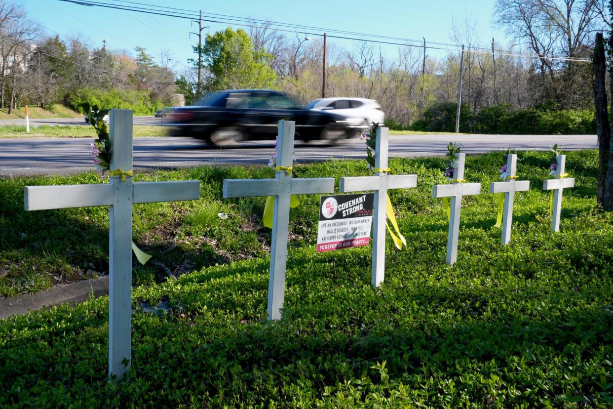 <span>A roadside memorial for the victims of the Covenant School shooting on the first anniversary in Nashville, Tennessee, on 27 March 2024.</span><span>Photograph: George Walker IV/AP</span>