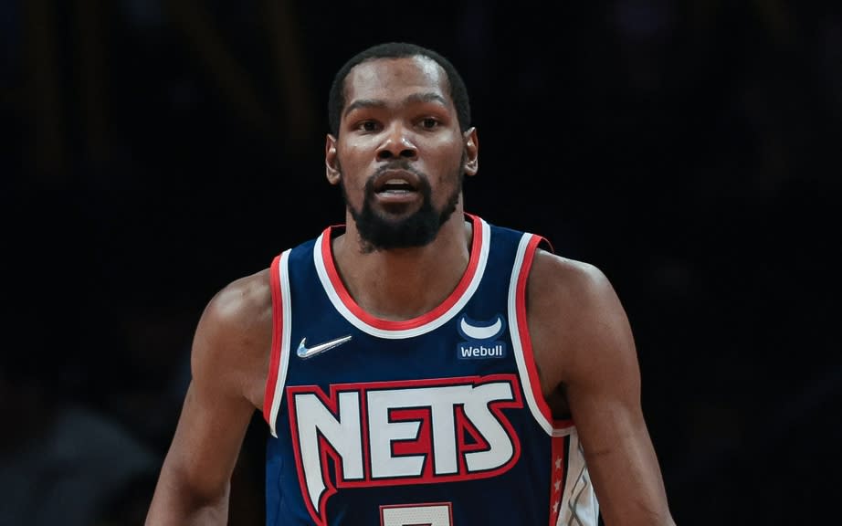 Kevin Durant brings ball up cropped