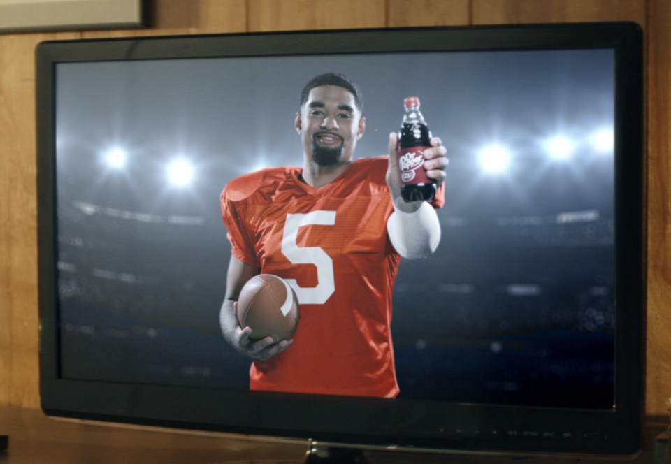 D.J. Uiagalelei's Dr. Pepper advertisement. (Photo: Dr. Pepper)