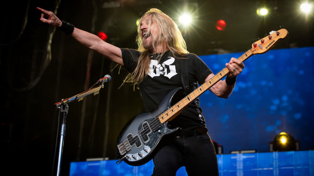  Megadeth bassist James LoMenzo playing live. 