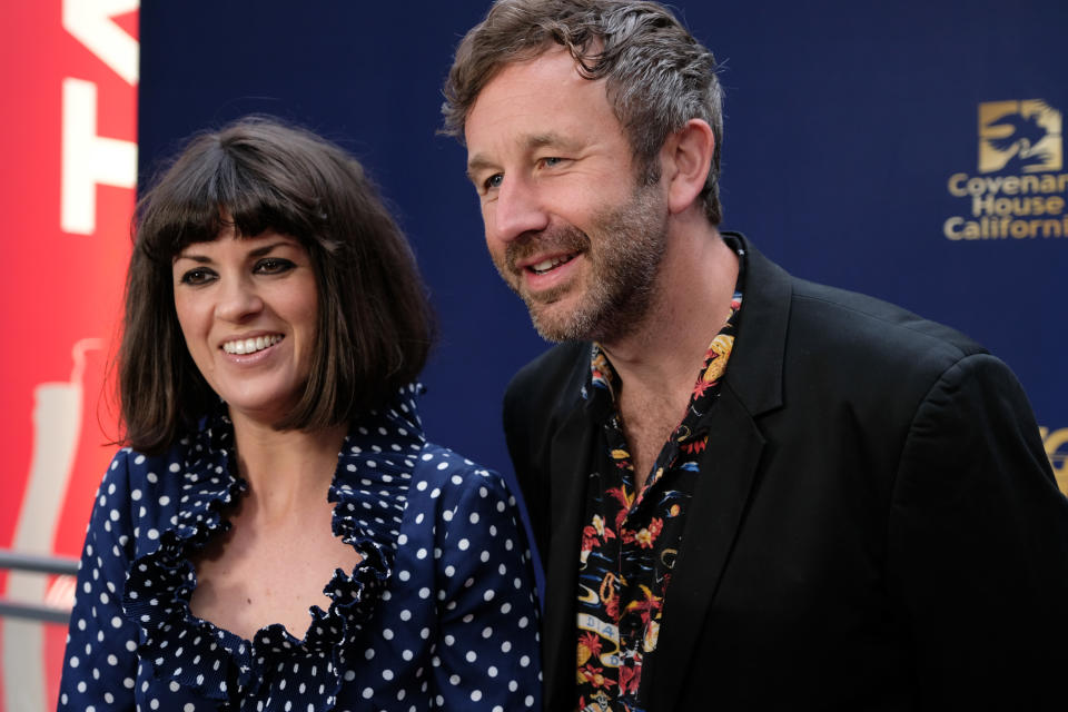 Dawn O'Porter y Chris O'Dowd asisten a la gala A Night of Hollywood Stars organizada por Covenant House California en The Novo by Microsoft el 27 de abril de 2019 en Los Ángeles, California.  (Foto de Sarah Morris/Getty Images)