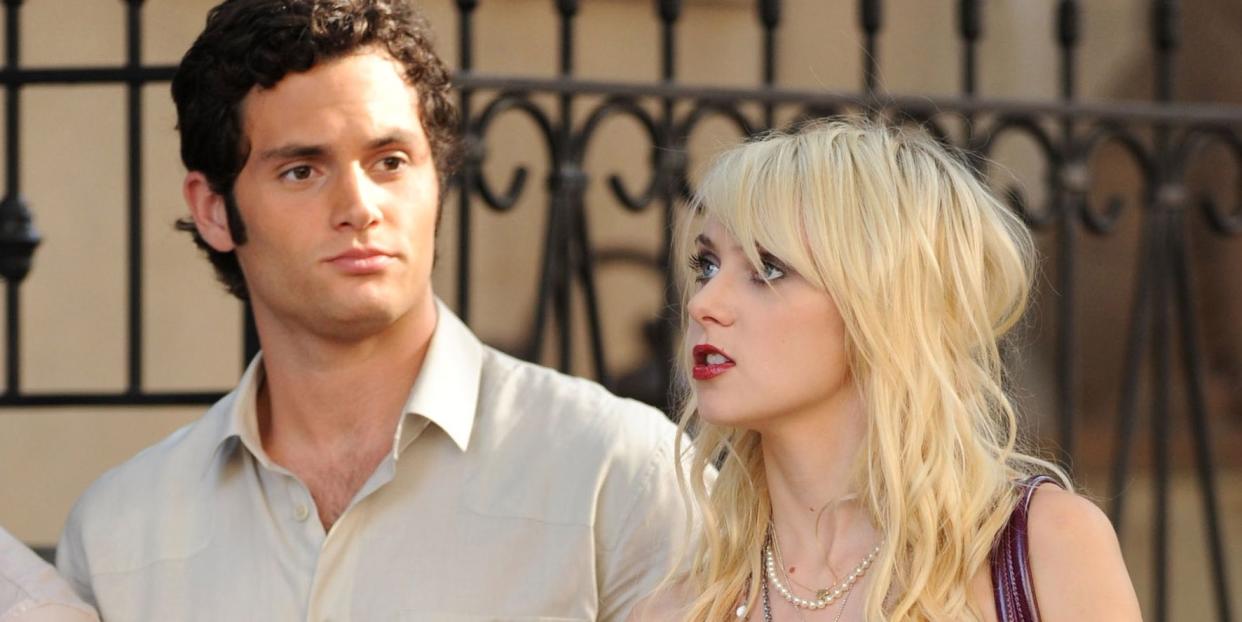 penn badgley, taylor momsen filming gossip girl