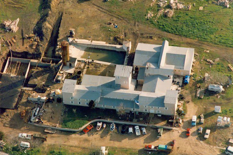 Una imagen aérea de Mount Carmel obtenida durante las negociaciones con el FBI