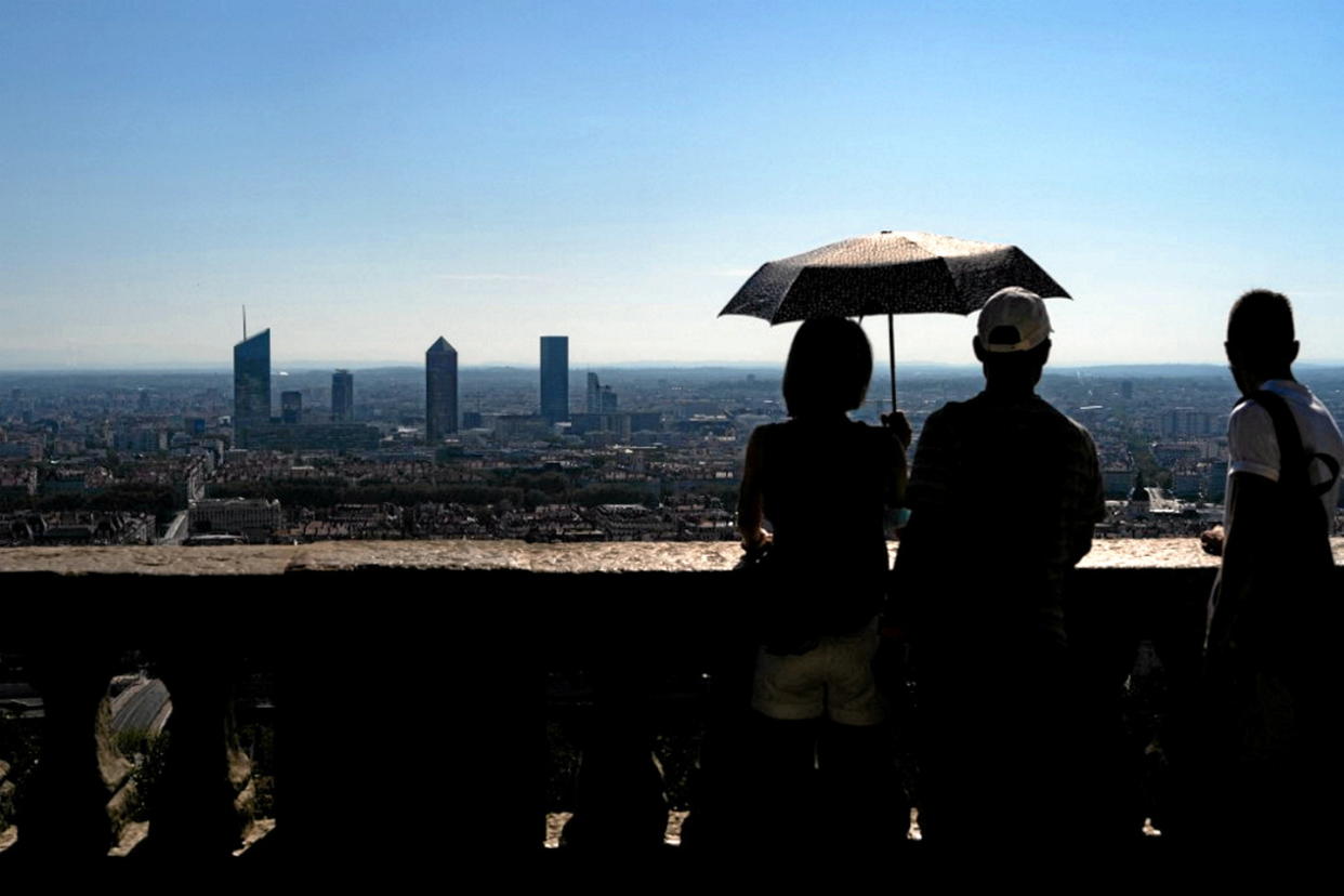 La vallée du Rhône est régulièrement touchée par de fortes températures.   - Credit:NICOLAS LIPONNE / Hans Lucas / Hans Lucas via AFP